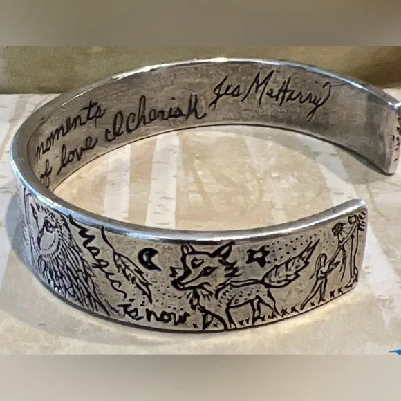 Sundance Silver “Jes Maharry” Bracelet with Engraved Design - Picture 4 of 6
